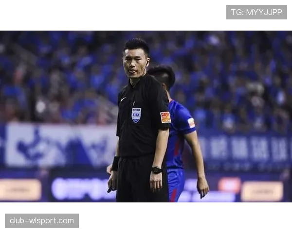 篮球比赛中裁判协商判罚流程如何执行及解决争议